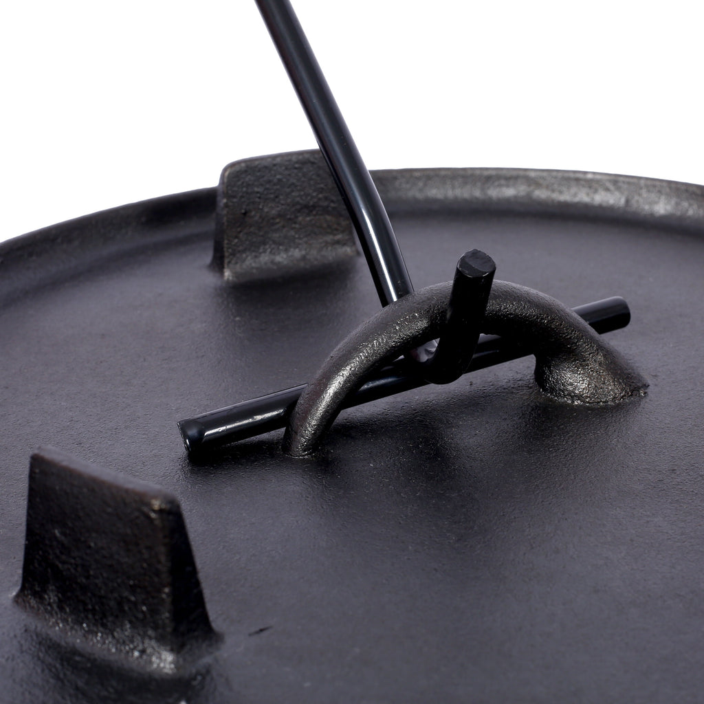 ast iron Dutch oven with lid, outdoor camping deep pot, used for camping, cooking, barbecue and leg rest,6 quarts